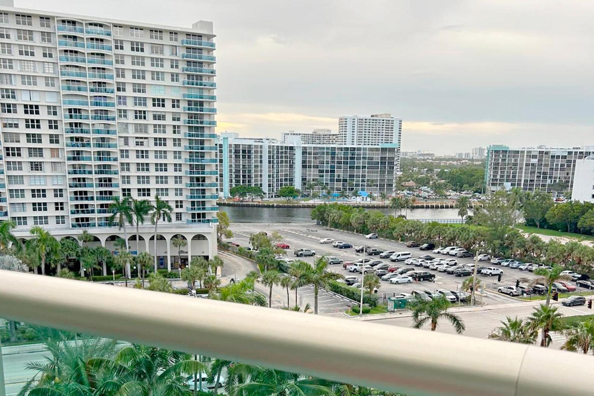 The Tides Apartments On The Beach Hollywood Exterior photo